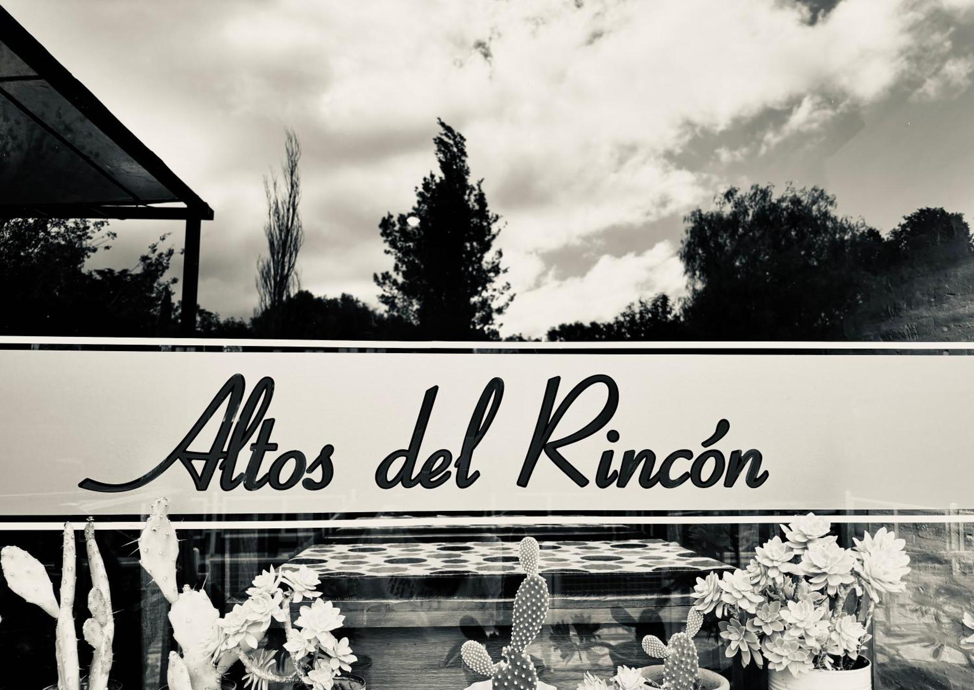 Hotel Altos Del Rincon 메를로 외부 사진