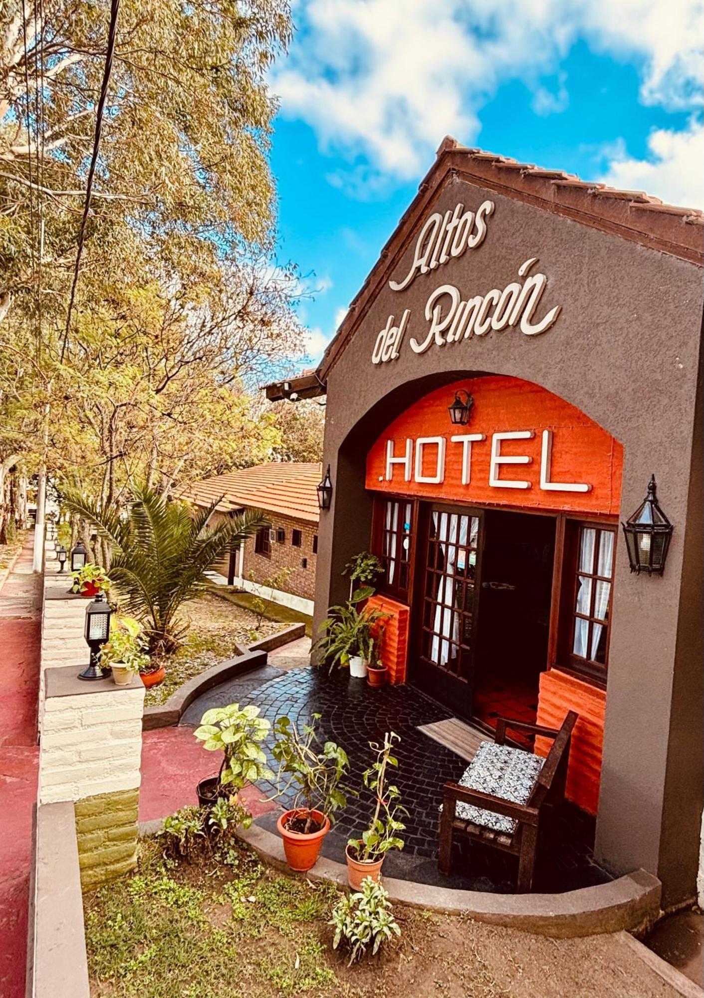 Hotel Altos Del Rincon 메를로 외부 사진