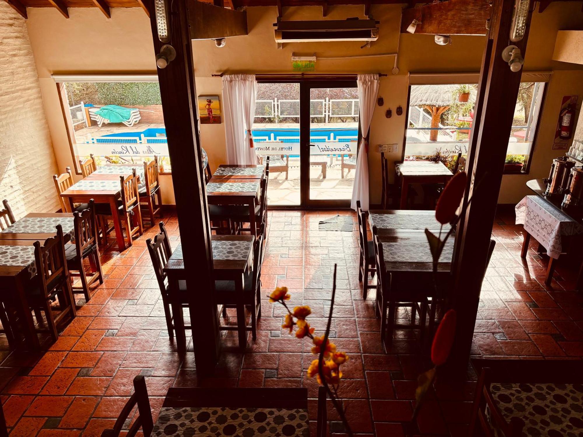 Hotel Altos Del Rincon 메를로 외부 사진