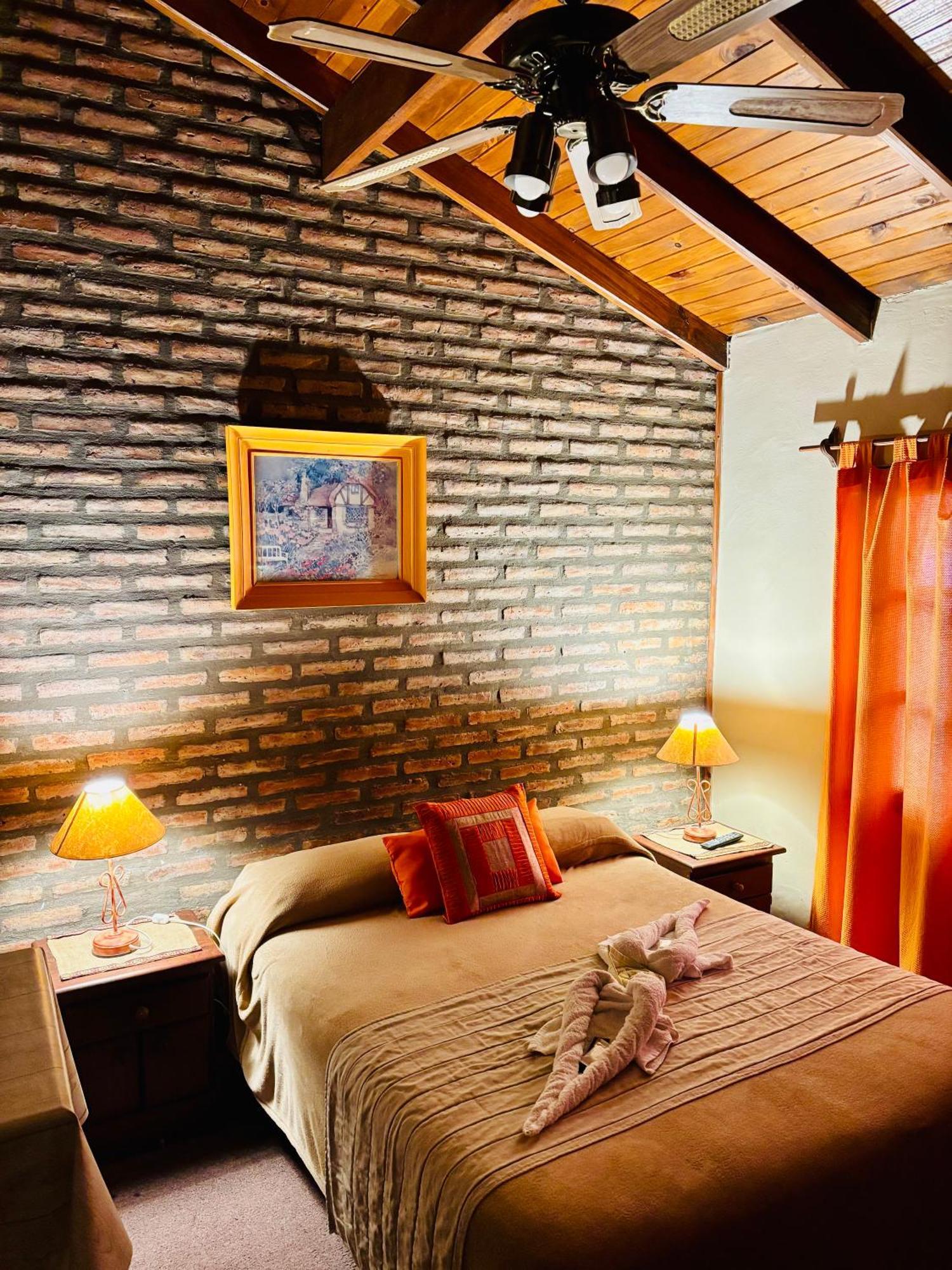 Hotel Altos Del Rincon 메를로 외부 사진